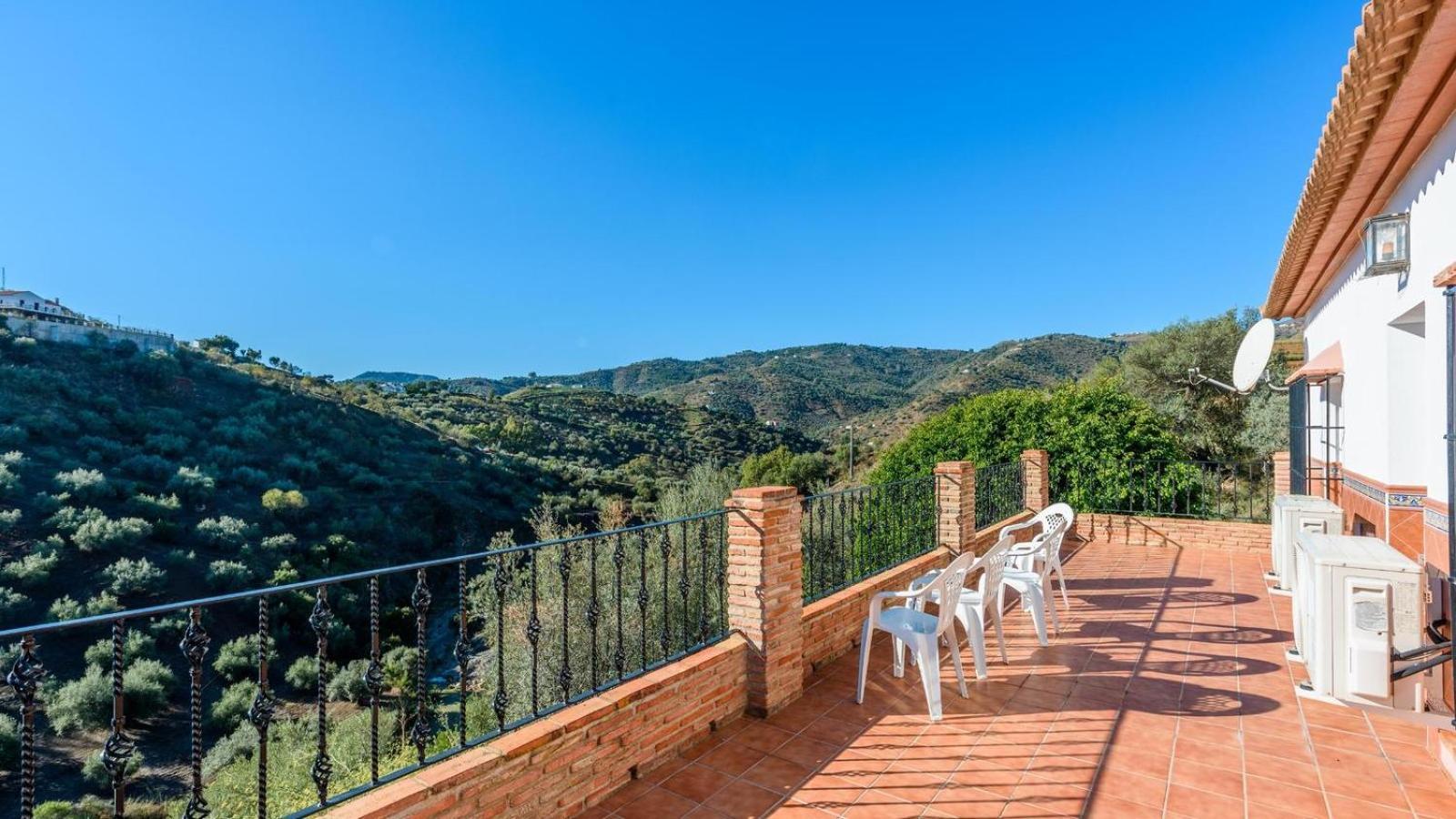 Villa El Terral Riogordo By Ruralidays Exterior photo